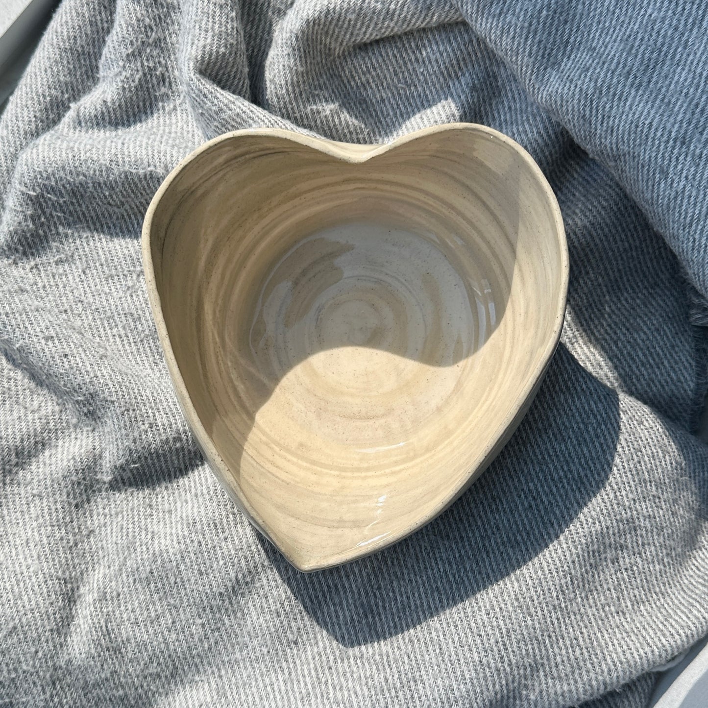 bowl - marble heart