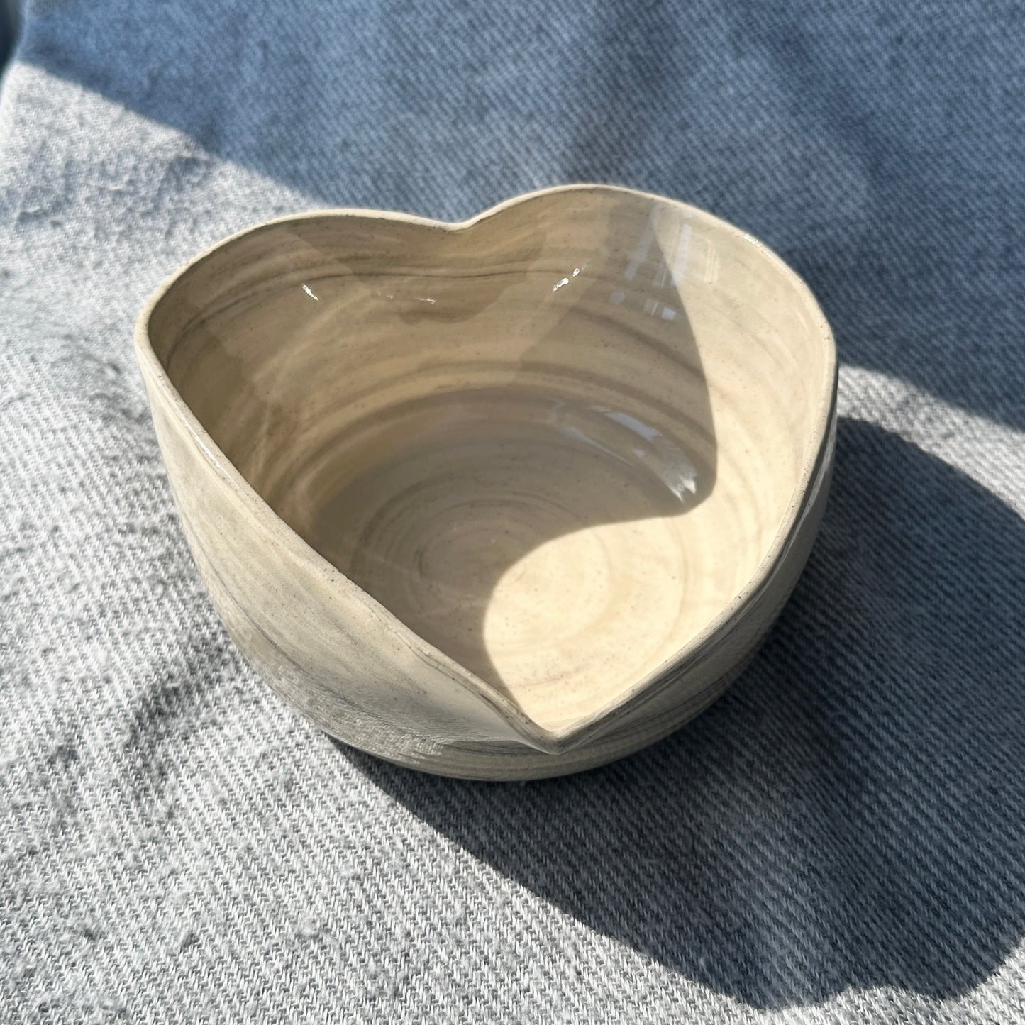 bowl - marble heart